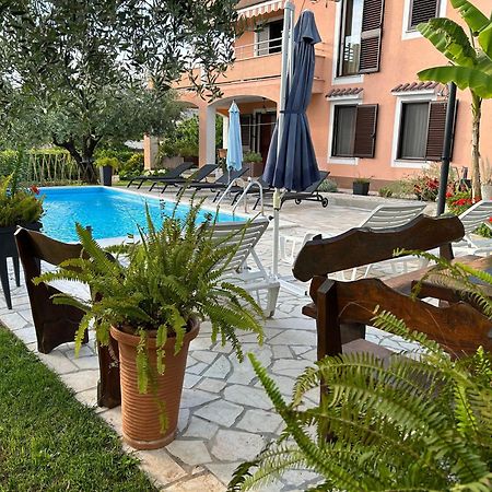 Apartments Mandic Pula Extérieur photo
